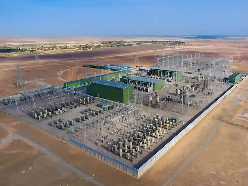 哈密市薩依蘇2號電站六標(biāo)段定制成套恒壓供水設(shè)備+一體